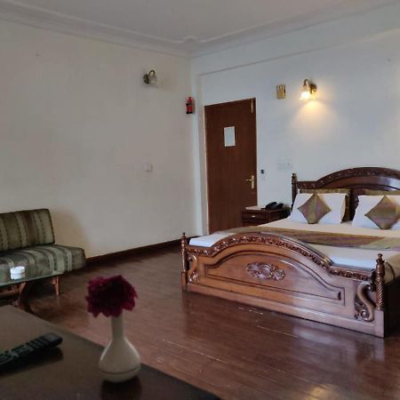 Hotel Blossom Shimla Ngoại thất bức ảnh