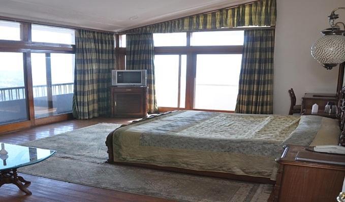 Hotel Blossom Shimla Ngoại thất bức ảnh